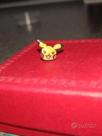 orecchino stile Pikatchu
