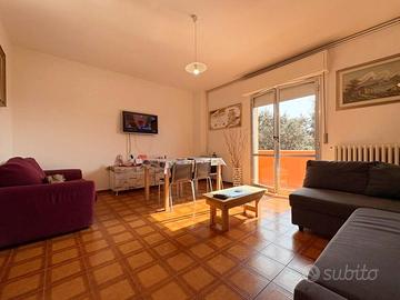 Appartamento con tre camere e garage