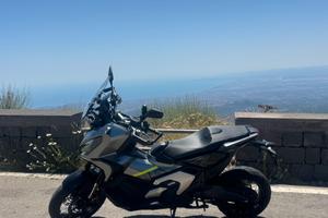 Moto honda xadv