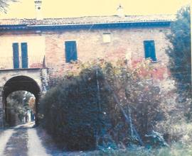 Cascinale con terreno