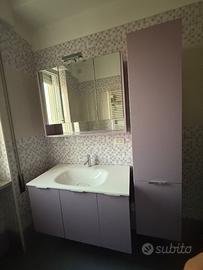 Mobile bagno completo con lavabo e colonna