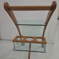 Carrello con ruote vetro e legno