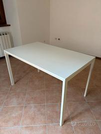 tavoli e sedie per ufficio