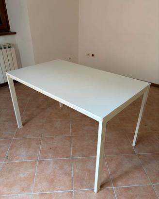 tavoli e sedie per ufficio