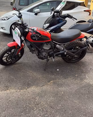 Ducati scrambler 800