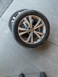 Cerchi originali e Gomme Alfa Romeo Giulietta 16" 