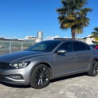 Volkswagen Passat 2.0 TDI DSG Executive FINANZIABI