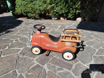  vecchia auto pompieri in lamiera