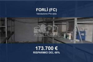 Immobile in asta di 437 m² a Forlì