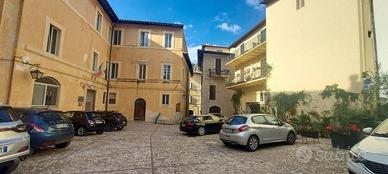 Appartamento di 130 m² con più di 5 locali a Spole