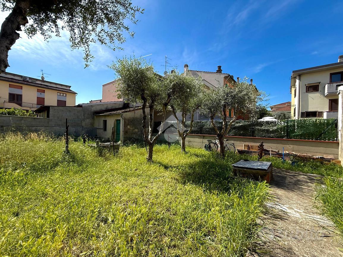 CASA SEMINDIPENDENTE A PRATO