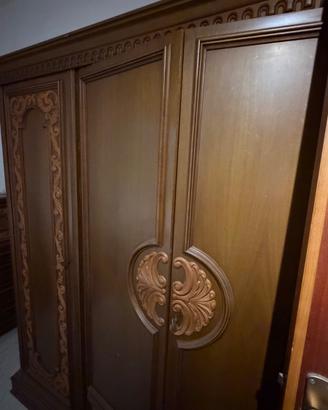 CAMERA DA LETTO COMPLETA IN LEGNO-STILE CLASSICO