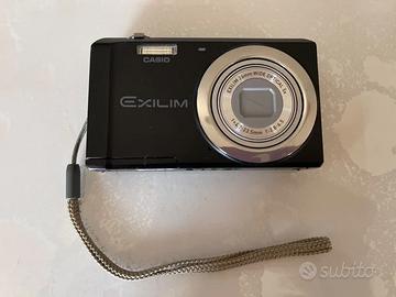 Fotocamera digitale compatta Casio Exilim nera