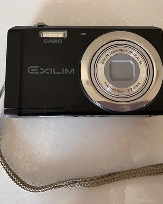 Fotocamera digitale compatta Casio Exilim nera