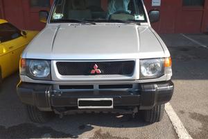 Mitsubishi Pajero 2500