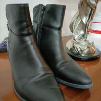 Stivaletti donna in pelle Bata