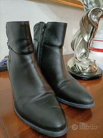 Stivaletti donna in pelle Bata