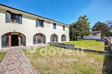 Villetta a schiera di 213 m² con 5 locali a Venezi
