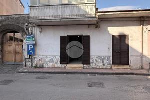 CASA DI CORTE A SUCCIVO