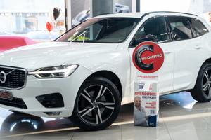 Volvo XC 60 XC60 B4 2.0 AWD R DESIGN AUTO XENO PEL