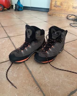 Scarponi Marmolada Pro della scarpa