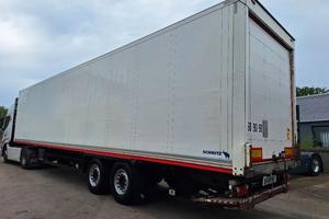 Semirimorchi furgonati 2 assi con serranda