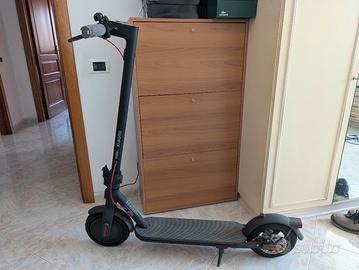 Monopattino Xiaomi Electric Scooter 4