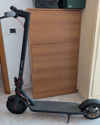 Monopattino Xiaomi Electric Scooter 4