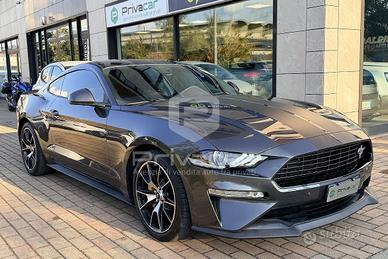 FORD Mustang Fastback 2.3 EcoBoost