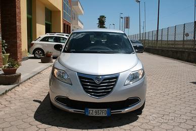 Lancia Ypsilon 1.3 MJT 16V 95 CV 5 porte S&S Plati