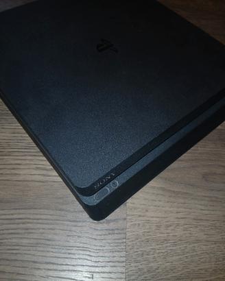 PS4 SLIM 