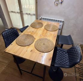 Set Tavolo Alto (140x79) con 4 Sgabelli Regolabili