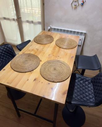 Set Tavolo Alto (140x79) con 4 Sgabelli Regolabili