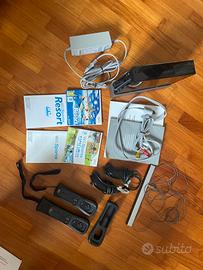 CONSOLE WII COMPLETA + DUE GIOCHI