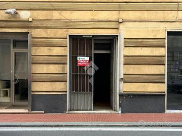 NEGOZIO A RAPALLO