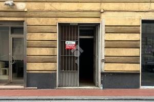 NEGOZIO A RAPALLO