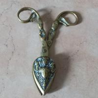 Forbice spegnicandela