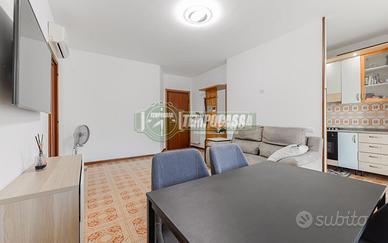 BILOCALE CON CANTINA