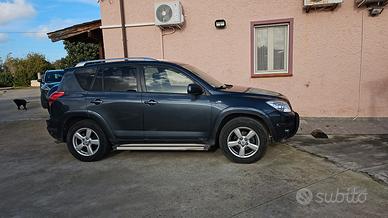 rav 4 2.2 177CV