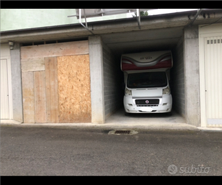 Box garage doppio per camper mansardato