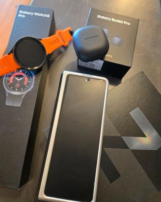 Set Samsung ZFold3 + Watch 5pro + Buds2Pro + SPen
