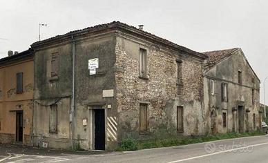 Immobile in asta di 112 m² con 4 locali a Fiorenzu