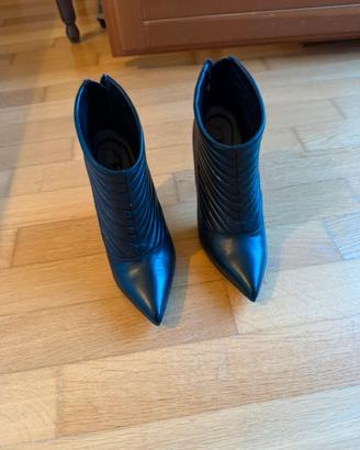 Stiletto Albano 39