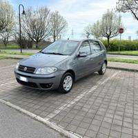 Fiat Punto 1.2 benzina neopatentati