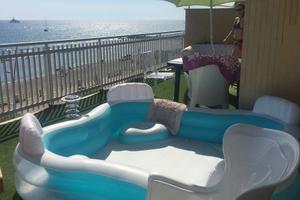 Ostia ponente attico fronte mare locaz transitoria