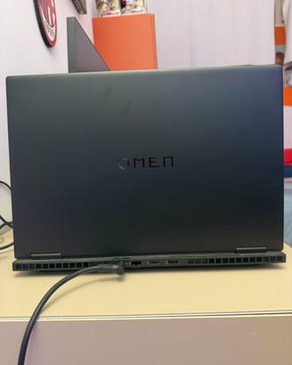 HP Omen 16- Intel 13700hx-4070 laptop 8gb-16gb RAM