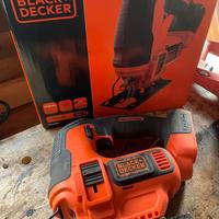 Pack Seghetto Black+Decker + lame + batteria