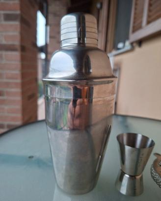 shaker con bicchierino