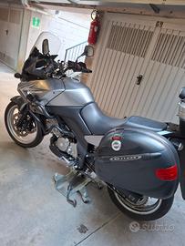 Moto Suzuki Vstrom 650 DL 2010