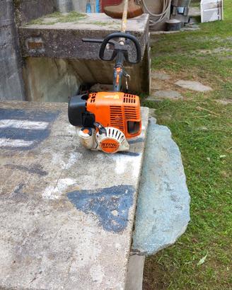 decespugliatore stihl modello km130/r